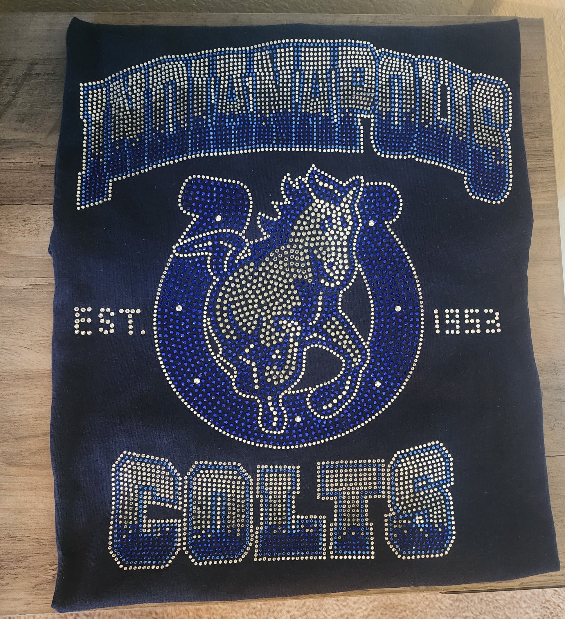 Fan Creations Indianapolis Colts 46 -in Distressed Wood Oval in the Fan Creations Indianapolis Colts 46 -in Distressed Wood Oval in the